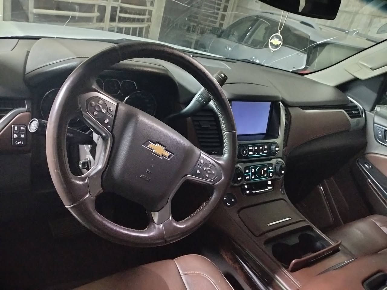 السلام عليكم
تاهو مواصفات خليجي

السياره فول موديل 2015

***********
