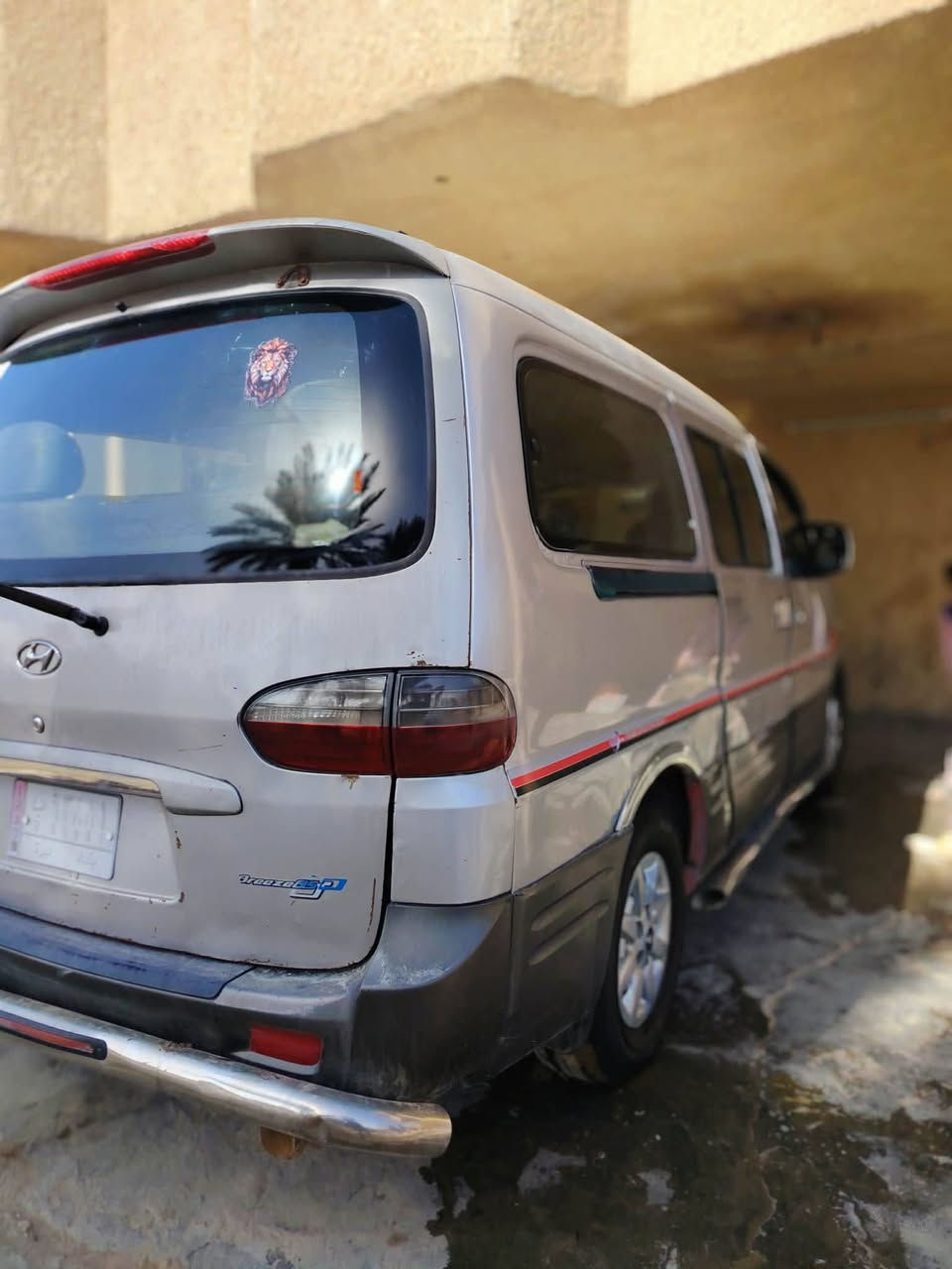 السلام عليكم ستاركس للبيع موديل 2006 السعر 85 مكاني بغداد ابوغريب رقم /***********
