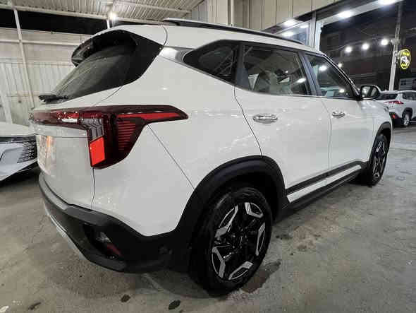 السعرررر 🔥🔥🔥🔥🔥🔥🔥🔥
سيلتوس 2024 خليجي الدوليه
ماشيه 62 الف 
كفاله من الصبغ والبارد 
العنوان بغداد الكريعات معرض جبل عرفه 
للاستفسار على الرقم 
***********
غير متواجد على الخاص
