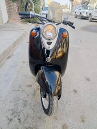 دراجه كلاسك عبد الحليم سرعه 60  مال رمبه كفاله 07756669907  مكان بغداد...