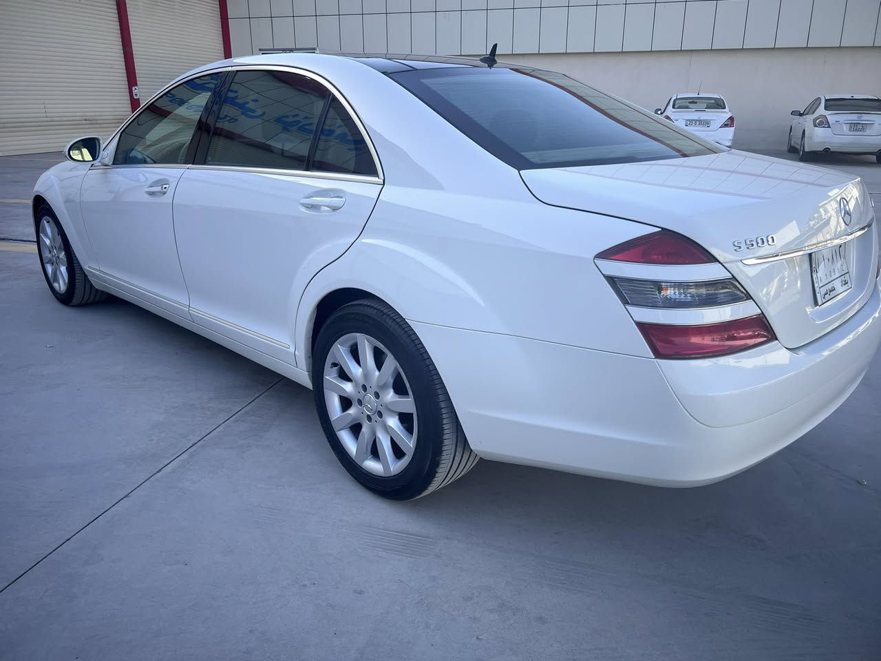 s٣٥٠
فول مواصفات خليجي بانوراما بصمه باب طويل بدون صبغ بدون بارد داخل عسلي سياره جديده حلوه سعر (110) *********** عنوان كلار
