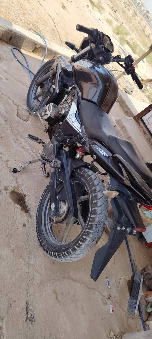 بنلي كلك مكفوله من السرقه اوراقه ضاعن مني مكينه محور دايون دراجه مكفوله كهربائيات كله شغاله كيجات شغاله عوزه فقط اشاير ورة انكسرن للبيع أو للمراوس مكاني كربلاء اتصل ***********
