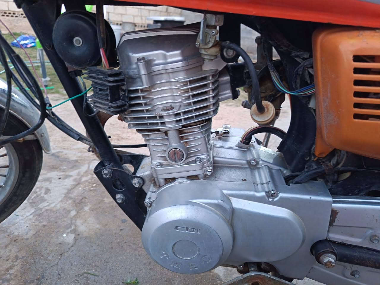 للبيع مديل 2017 تعمير السعر 400وبيه مجال أوراق اصولي قبل ترقم ***********
