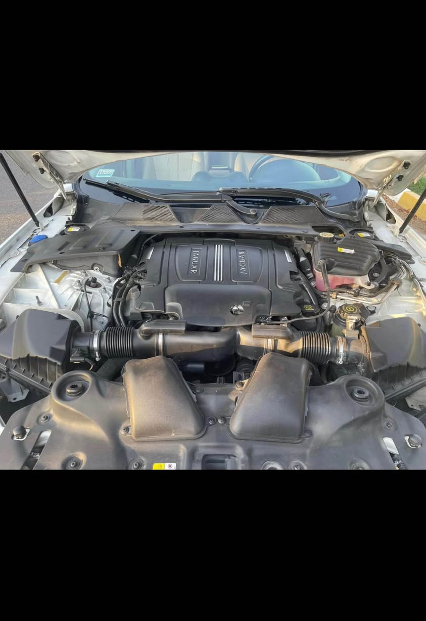 بيع أو مراوس 
سيارة حيل نظيف مثل الشركة
بيع أو مراوس حسب القناعة
جاكوار XJL V6 - 2013
مكينة : 3000 سوبرجارج مرغوب
عدد الأميال :175 ألف كلمتر
سیارە فول مواسفات
ضرر: ما به أي ضربة بس باب سکن سبغ بدون دواخل
السعر 125$ و شويه معمله
سيارة خليجية شركة سردار ضمان
گیر و مکینە بشرط
سیارة باسمي سنوية حتى 2024
رقم جديد  
و سيارة باسمي تحويل مباشر 
مکاني أربیل
ملاحظة / سيارة عليه غرامة 500$ نزل من سعر

***********
***********
***
جاگوار XJL 
2013 
فرۆشتن یان گۆڕینەوە بە سەیارەیەک بە دڵم بێت
سەیارەکە لە سەر دەقی شەریکە ماوەتەوەV6
ماوەی ڕۆیشتن : ١٧٥هەزار کیلۆمەتر
بۆیاغ:دەرگای سەکن بی داخل
پستۆن: ٦ پستۆن
بزوێنەر: 3000 سوپەر چارج مەرغوب 
 نرخ /125$ کەمیک مجال
کامێرای دواوە - حەساس - گەرمکەرەوەی کوشن - سلاید - دیاریکرنی خێرایی - شاشە - کۆنترۆڵی پلەی گەرمی ئۆتۆماتیکی - ٦ پەڕەشووت - لایتی پێشەوەی زینۆن - لایتی پێشەوەی لید - کۆنتڕۆڵکردنی خزان - شاشەی داشبۆرد - ڕادار
سەیارەکە ڕادارە فول فول مواسەفاتە 
شەریکەی سەردارە خەلیجیە 
زۆر لۆکە 
گێڕ و مەکینەی بە شەرت بەناو کردن بە شەرت بە ناوی خۆمە سەنەوی بەسەر چوەو رەقەم نویە 
تيبينى سياره كه 500$ غرامه ى له سه ره 
***********
*********** أربيل, العراق
