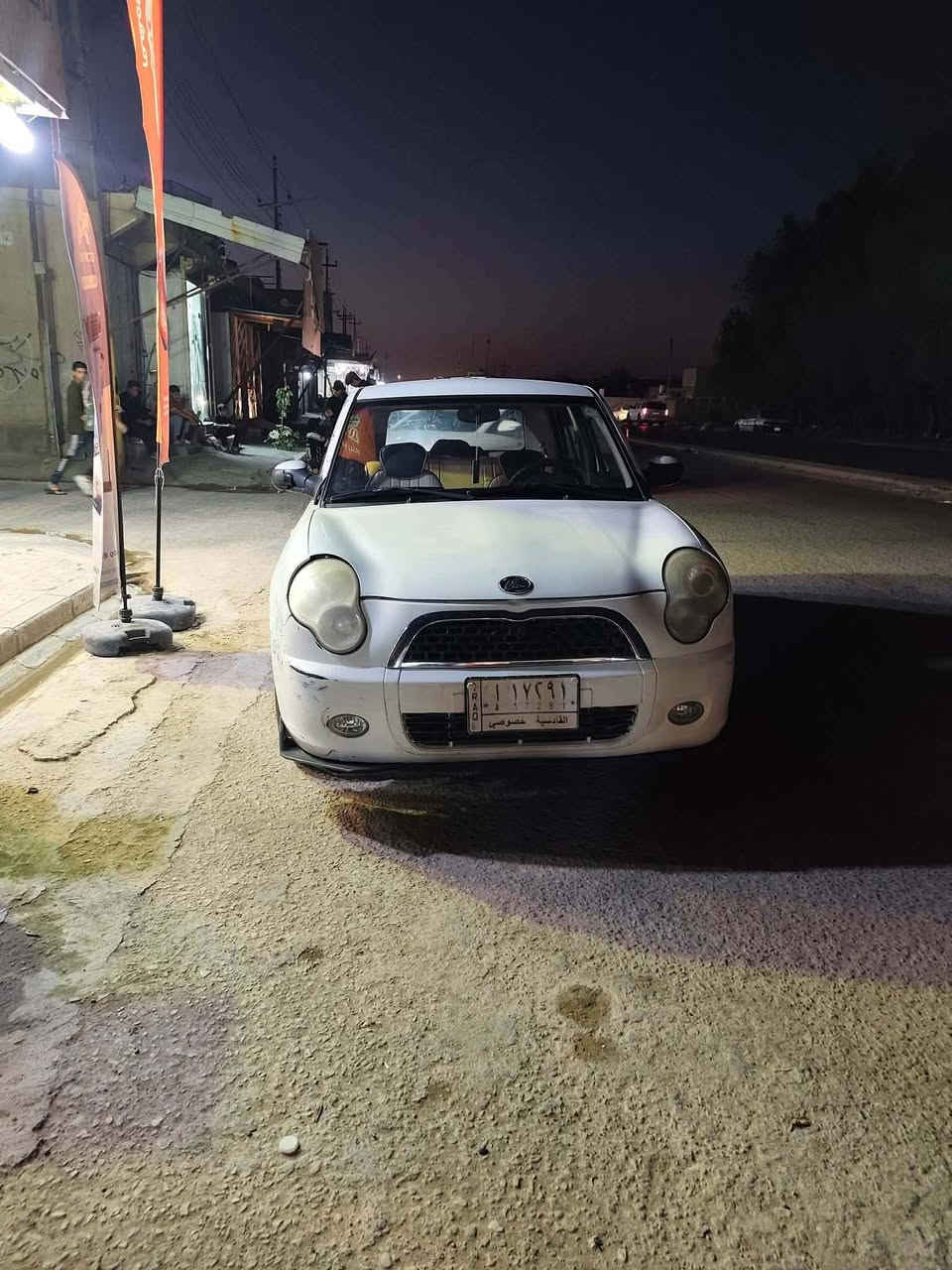 السلام عليكم 
ليفان320
سياره خير من الله نضيفه وما عايزه شي 
بس شويه كشرهه يرادله ترتيب
كير مكينه خير من الله 
مكانهه نجف كوفه

السعر 29وبيهه مجال 
للستفسار. ***********
