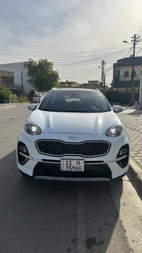 السلام عليكم  سبورتج 2020 خليجي  مكينة 2000 دوش  ماشية 64الف فول موصفا...