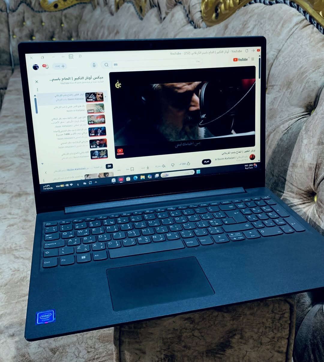 💻 لابتوب Lenovo للبيع – نظيف جداً
🔹 الماركة: Lenovo  
🔹 حجم الشاشة: 15.6 إنج  
🔹 المعالج: Intel® Celeron® N4020 @ 1.10GHz  
🔹 سرعة المعالج: 1.10GHz  
🔹 الرام: 4GB RAM  
🔹 كرت الشاشة: Intel UHD Graphics 600  
🔹 ذاكرة الكرت: 512MB  
🔹 مساحة الخزن: 256GB SSD    
🔹 النظام: Windows 11  
🔹 لوحة مفاتيح: كاملة + أرقام جانبية  
🔹 كاميرا: موجودة  
🔹 بطارية: جيدة  
🔹 الشاحن: أصلي موجود + جنطة 
🔹 الحالة: نظيف جداً / استخدام خفيف / بدون أعطال نهائياً

📍 الموقع: ( الديوانية - السنية )  
💰 السعر: ( 280 الف ) وبيها مجال بسيط

للتواصل واتساب: ***********
