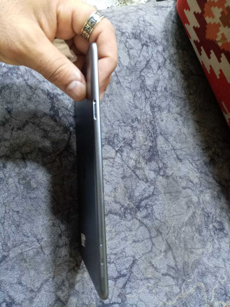 ايباد للبيع مني 5 نضافه85 بطاريه حوالي 95 جهاز ما داخل اي تصليح سعر 230وبيه مجال ستفسار *********** مكاني بغداد مدينه الصدر

