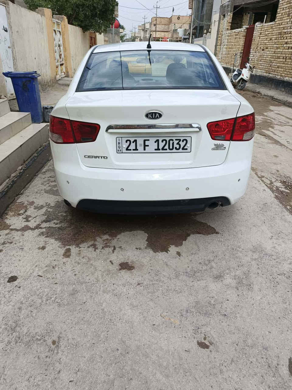 سلام عليكم للبيع سيراتو موديل 2013 
بيها شبرين صبغ بس والباقي مكفوله كفاله عامه حتى الدعاميات مكفوله وحتى من البارد سياره جديده وعلى ايد وحده من الزيرو لحد الان ابد ما متعوبه محرك 1600 ما مفتوح كير ما مفتوح حداديه جديده من طول لطول تراي زيرو بيها تخم تاير جديد ومكفوله حتى من الفتح كلها وضع شركه داخلها جديد مواصفات ليد نهاري حاكيه وبلوتوث اشاير بلمري مر شفط يدات ستيل ويل كب شفتات ستيرن صالنصه رياضي ارقام وهزه وفحص كله جديد لل 2029 تحويل مباشر السعر 105 وبيها مجال بسيط مكاني بابل القاسم ***********. ***********
