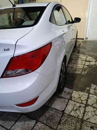 اكسنت موديل 2015 خليجي ماشيه 60حقيقي سيارة كفاله عامه من ضربه و من يبد...