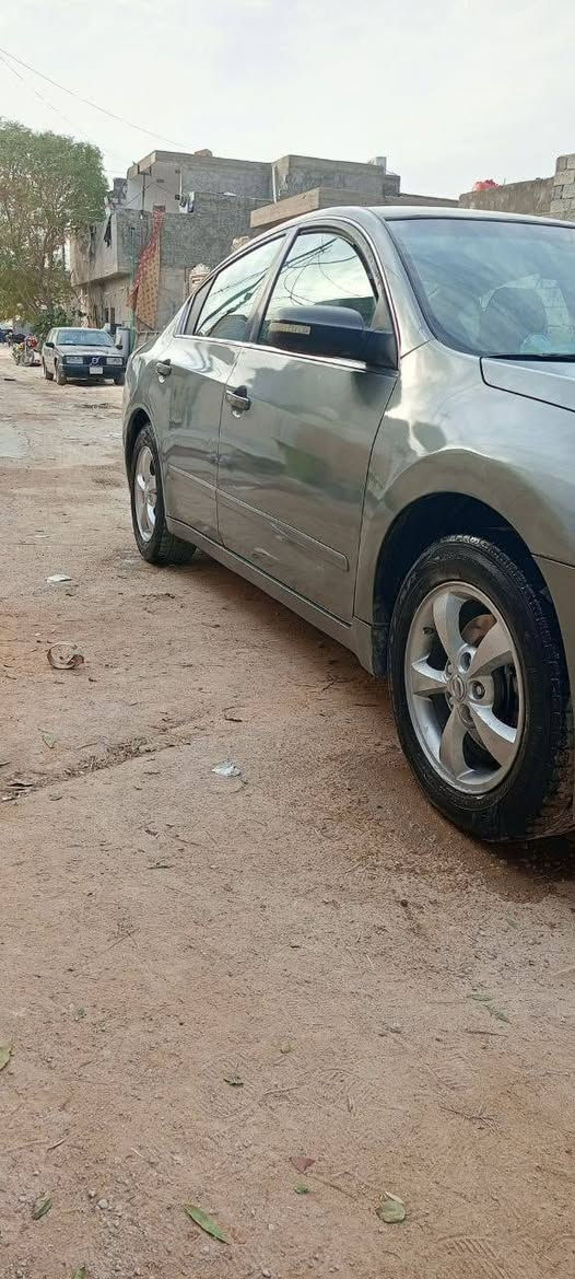 نيسان التيما موديل 2008 خليجي بصمه تشغيل وابواب رقم كربلاء بأسمي السعر 75 مكان السياره بنجف 
08710964511
***********
