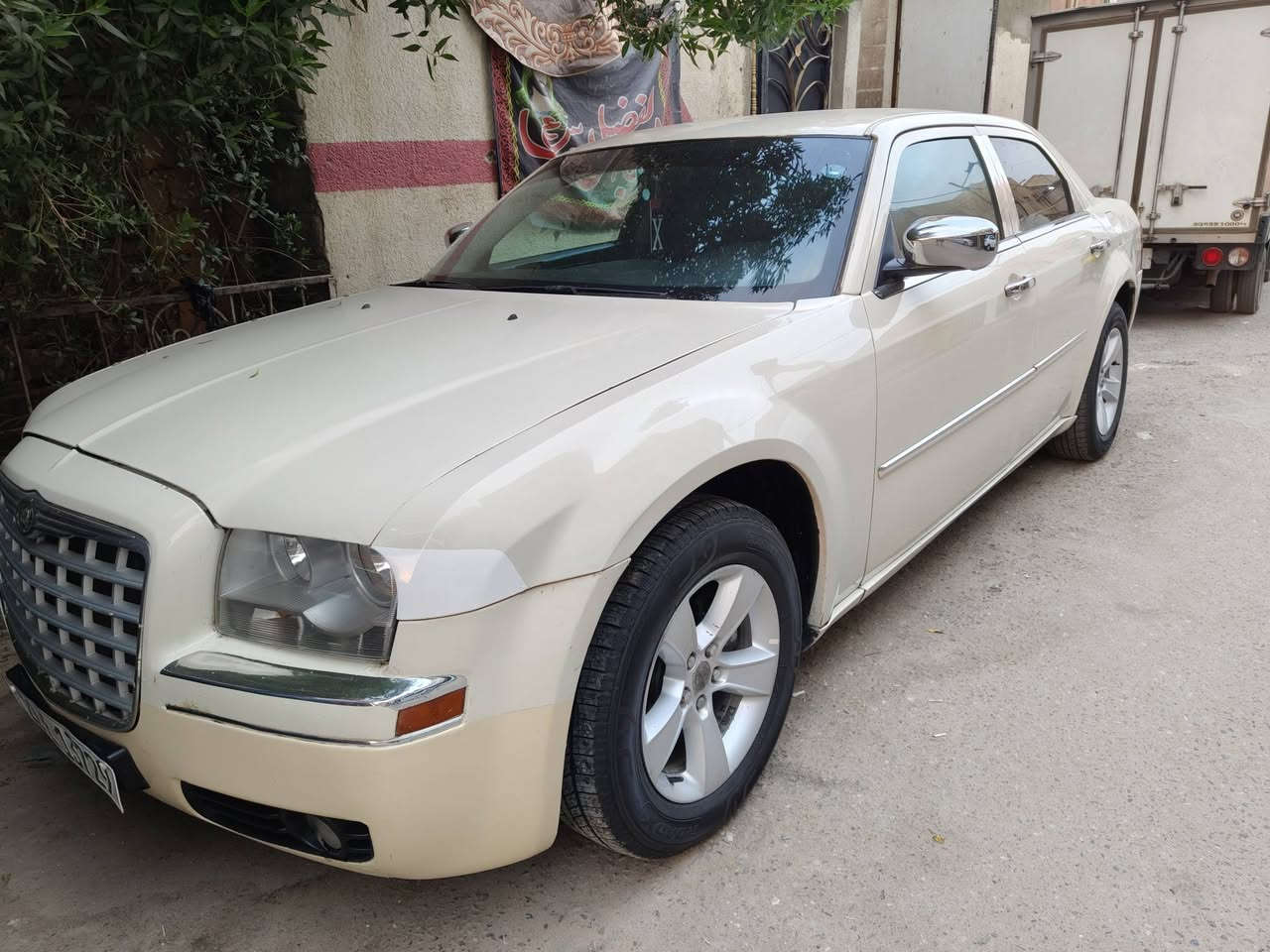 سلام عليكم اوباما 2007ربم اربيل دولي مكينه 3500كير مكينه حدادية تخم تاير  سنويه مجدده 2030 سياره جاهز بيه رشات صبغ السيارة السعر100 عنوان السيارة بصرة 
***********
