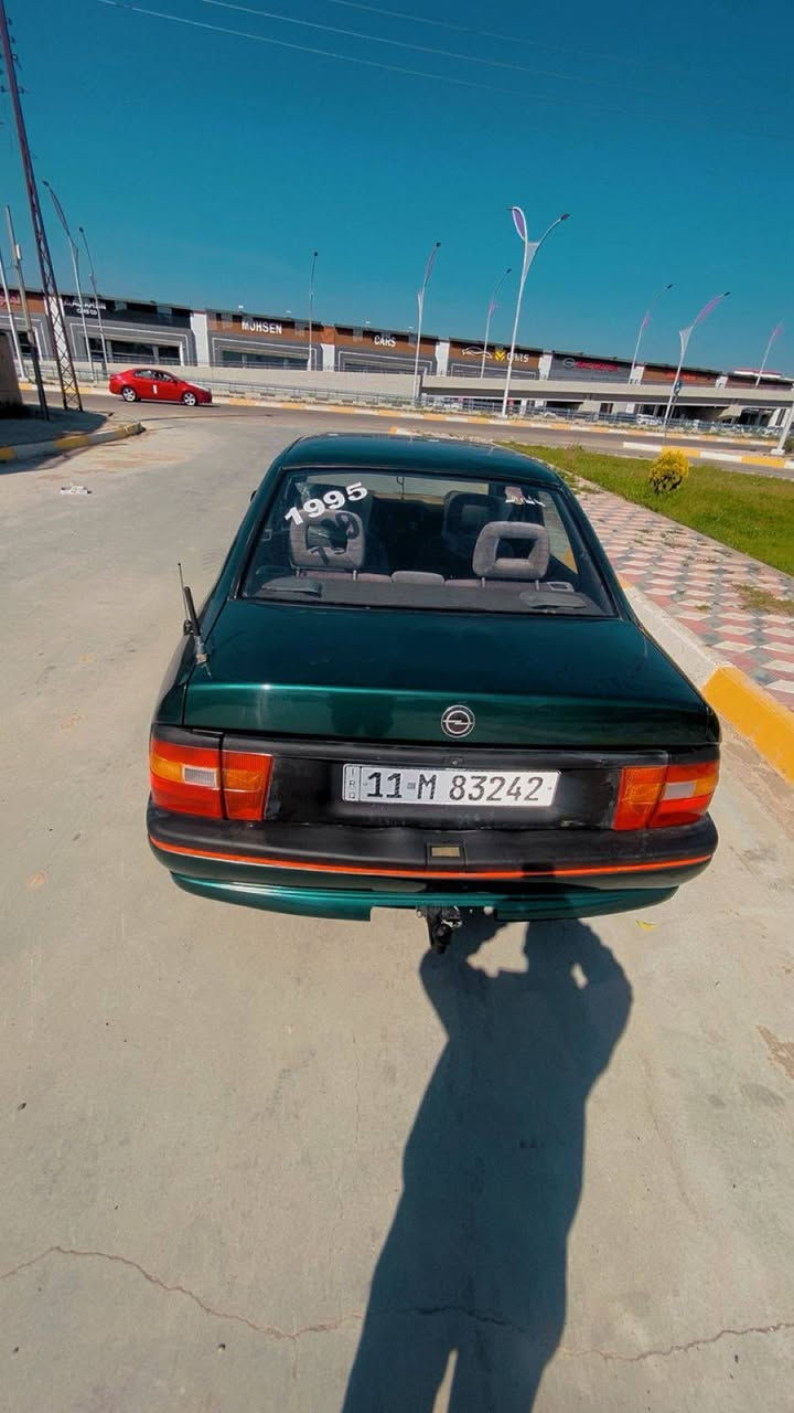 سلام عليكم اوبل فكترأ رقم بغداد مشروع وطني رقم جديد انكليزي بسمي سنوية 2031  موديل 1995 محرك 2000 صبغ جمالية فقط  
جام كهربائي فول  محرك بحالة جيد جدآ كير خير من الله سياره من جناي العنوان كركوك 
*********** كركوك, العراق
