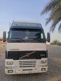 للبيع سياره فالفو موديل 2001 سنويه ل 29  طوناج ل 2028 جي بي اس شهر 8  ...