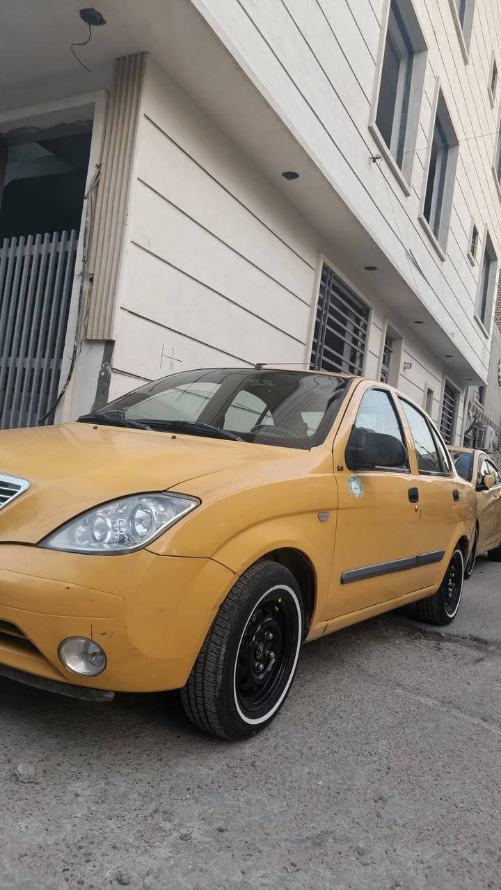 السلا وعليكم
طيبه 2015
كير مكينه تبريد دوشمه كله جديد شغل وطلع 
السياره كامله مال شارعه 
لا تبخير لا تنقيص 
تاير ابو خط ابيض 
السعر 43و بيهه مجال 
مكان السياره بغداد الغزاليه
الرقم ***********
