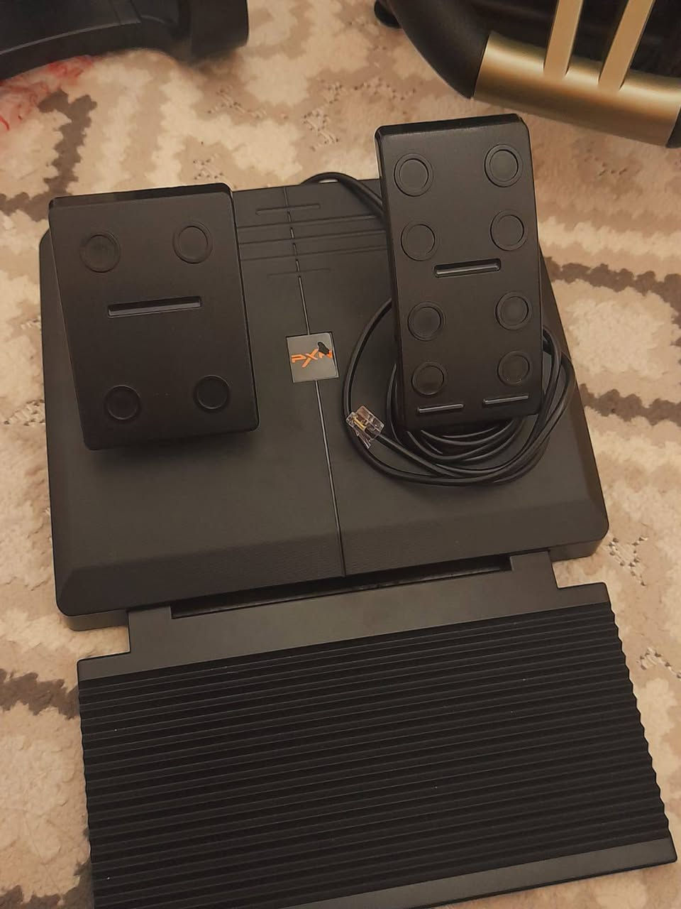 سترين العاب ماركو pxn نص فرة استعمال جدا قليل نضافة %90 يستعمل للالعاب pc/ps3/ps4/X-one/ X - series X/S/Switch. سعر 75 وبي مجال بسيط جدا.  يوجد توصيل لكل العراق للتواصل على الرقم ***********
