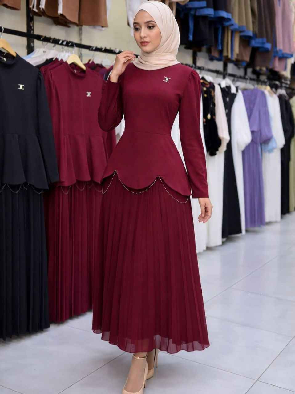 وووصل الجماال وترند الموسم ♥️

فستان طول كامل يجنن 🔥🤍

الخامة دابل ترڪي 

القياسات 38 40 42 44 46 48

#سعـــــــــــر32


**إذا كنت صاحب هذا الإعلان وتريد حذفه لأي سبب، رجاءا أرسل رسالة إلى الدعم الفني**