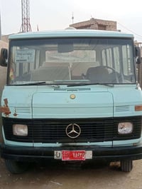 سياره البيع مكينه اصلي مديل 82 رقم 07802414894 السعر 6 ونص وبيهه مجال