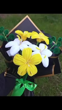 بوكيه ورد • حسب الطلب • القائم