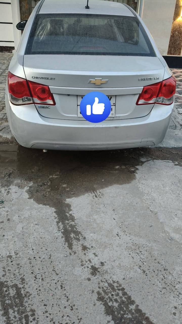 السلام عليكم 
شوفر ليت كروز للبيع او المراوس موديل 2011 
السيارة نضيفه تبريد وتدفئه شغالات 
تخم تاير جديد 
 ***********
