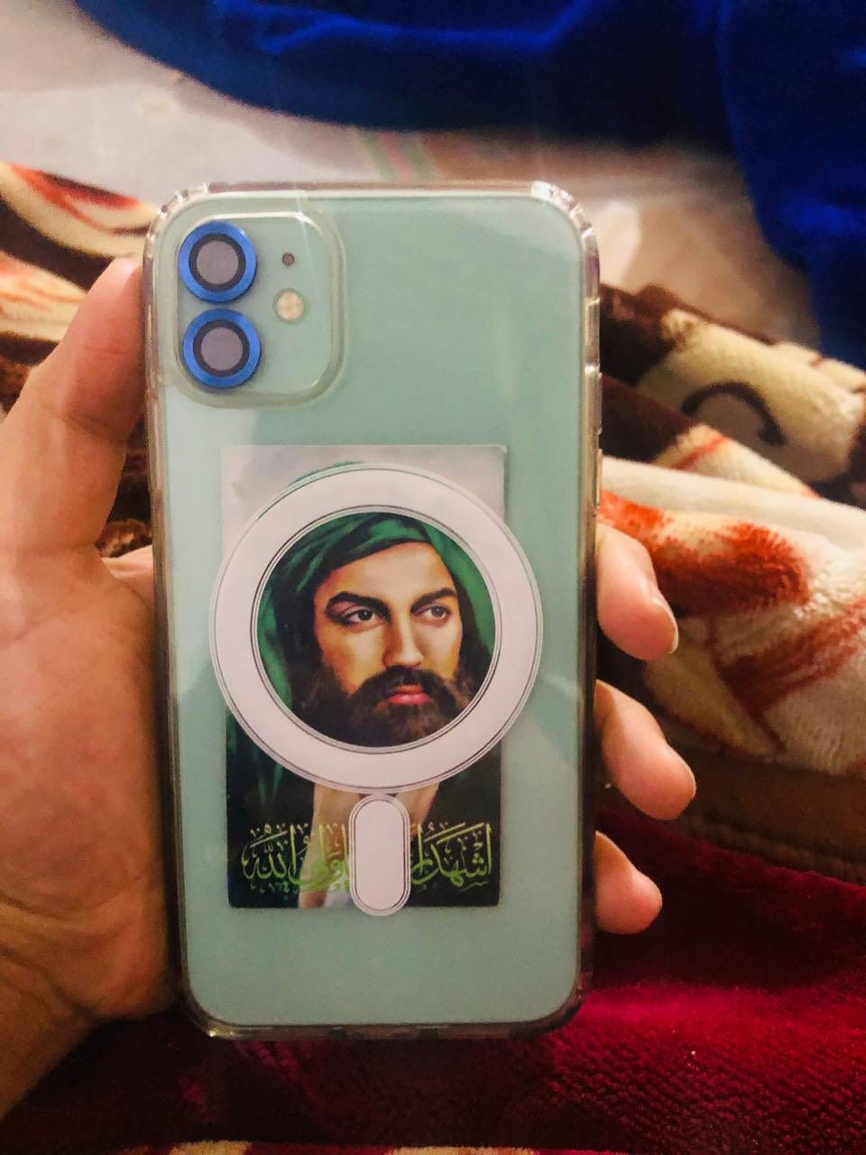 السلام عليكم آيفون 11 عادي الجهاز وتر مامفتوح البطاريه 75  أنطيك ضمان بل شحن ألون مميز ذاكرته 128 السعر240 وبي مجال
