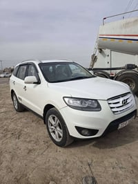 للبيع سنتافي موديل 2010 العنوان بغداد رقم الهاتف 07714286224