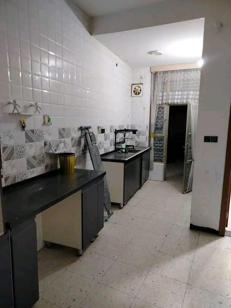 دار #للايجار

الموقع / البكرلي
شارع الطوارئ

المساحه /١٤٠ م

بناء حديث 
طابقين 

يحتوي على / ٣ غرف نوم / صاله / هول / مطبخ 
مجمع صحي 

مبلغ الايجار /♦️٤٥٠ الف♦️
للاستفسار اكثر/

📲 ***********
