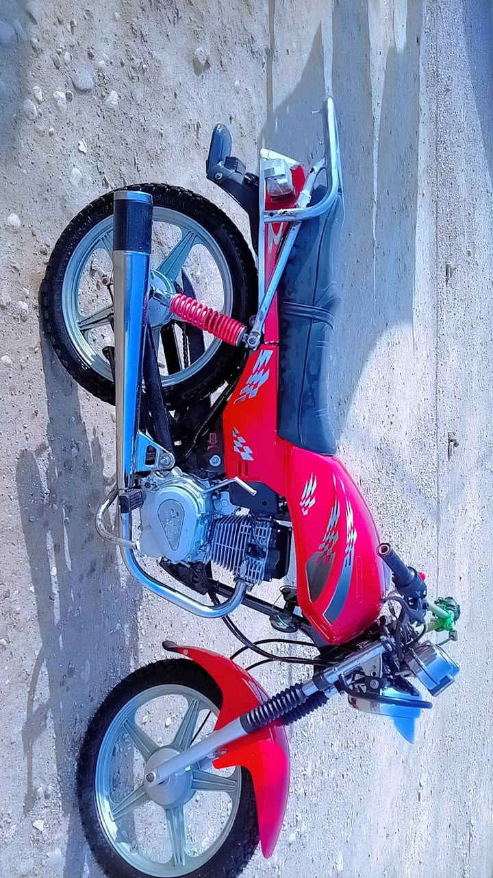 سلام عليكم دراجه للبيع السعر 800 أوراق موديل ٢٠٢٠ ***********
