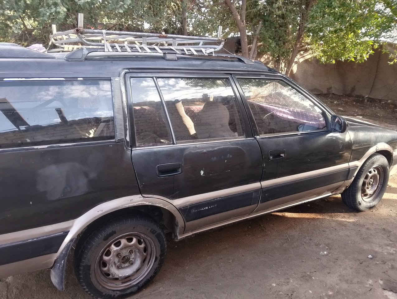 سيارة تيوتا كارينة موديل 1992  تايرات انضاف  حداديه كير مكينه زينه مكأني النجف الاشرف القدس قرب كراج الجنوبي رقم كربلاء سنويتة 2029 رقم موبايل ***********السعر 35وبيه مجال رقم انكليزي
