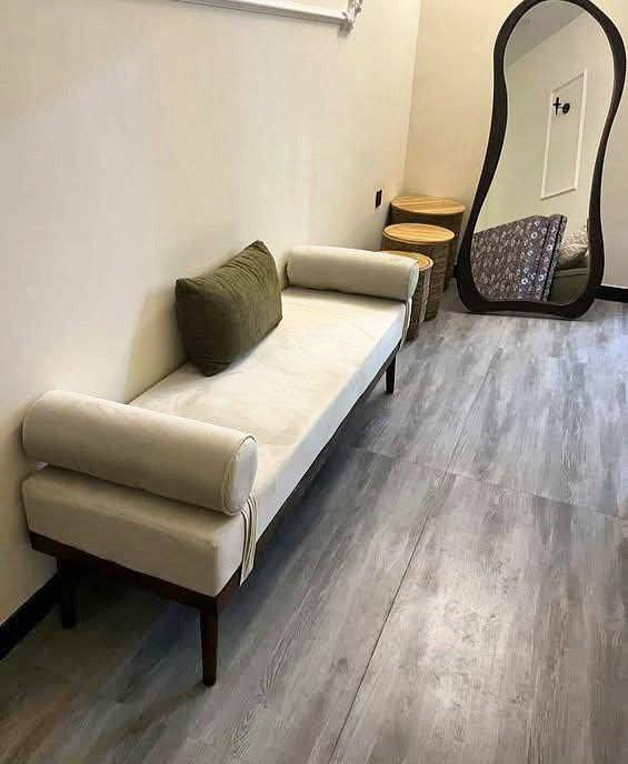 شازلونات مودرن درجة اولى

قياس 160 سنتم عرض 50 

توصيل بغداد مجاني


**إذا كنت صاحب هذا الإعلان وتريد حذفه لأي سبب، رجاءا أرسل رسالة إلى الدعم الفني**