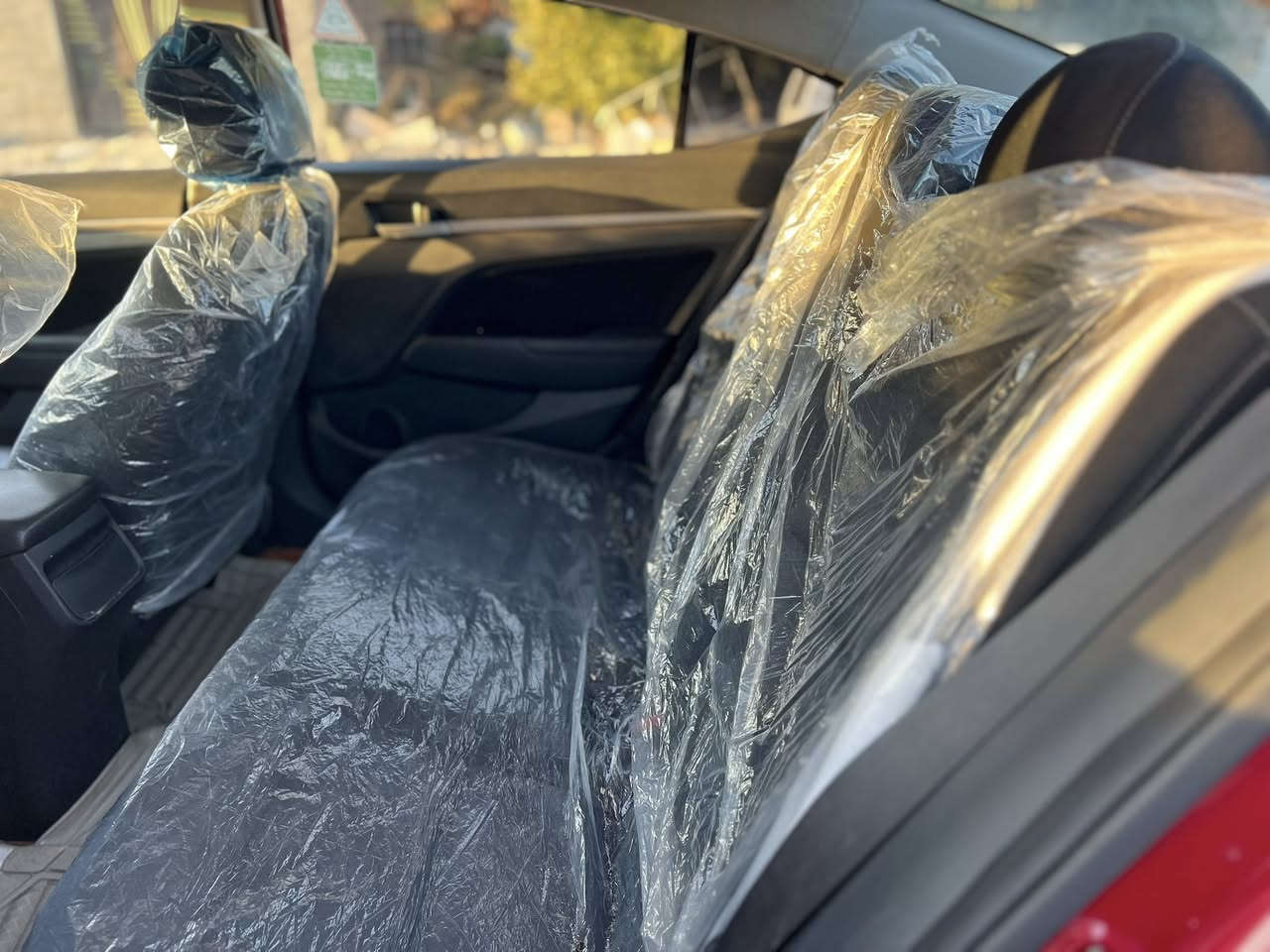 السلام عليكم 
النترا 2018 وارد كندي 
السعر 110 وبيها مجال 
فول مواصفات 
فتحه 
بصمه تشغيل بصمه أبواب 
رادر 360 
أشاير بالمري 
أشاره ترحيب 
صندوق فتح ذكي عند الاقتراب 
كاميرا دواره 
تحكم ستيرن 
مثبت سرعه 
كشانه الاماميه تدفئه 
ستيرن تدفئه 
شاشه كبيره بيها كار بلي بلادي  ما مفعله 
منظومه تبريد جديده تدفئه 
ثلاث انظمه قياده سبورت نورمل وايكو 
حساس خلفي توقف ذاتي عند الاقتراب 
مكينه 2000 دوش 
كير ايتي 
السياره بأسمي الرقم الدولي 
تحويل ثاني يوم داخله هزه جديده ميحتاج الها هزه
حادث امريكا بنيد وجامرلغ والجامرلغ الخلفي بارد بدون صبغ 
السونار مرفق مع الصور 
الاستفسار مكان الفلوجه 
***********
واتساب 
***********
