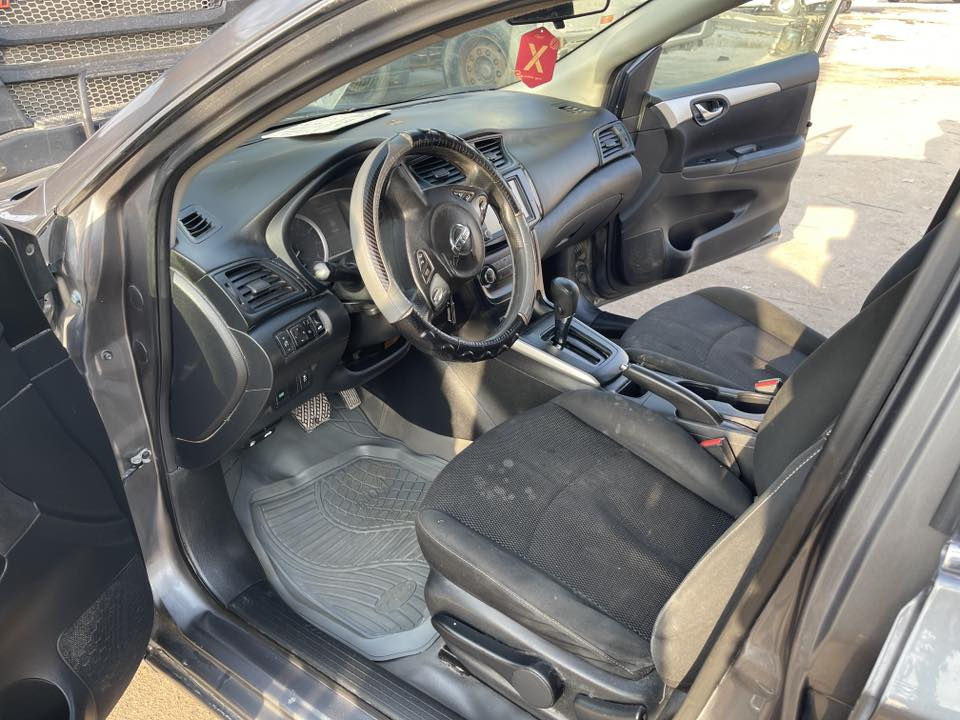 نسيان سنترا 2019
وارد مريكي 
السياره حلوه ونظيفه احلى من الصوره
تبريد وتدفئة 
راقم بصره بسمي تحويل ثاني يوم 
حداديه 80 بلميه
السعره 105
وبيه مجال 
***********
