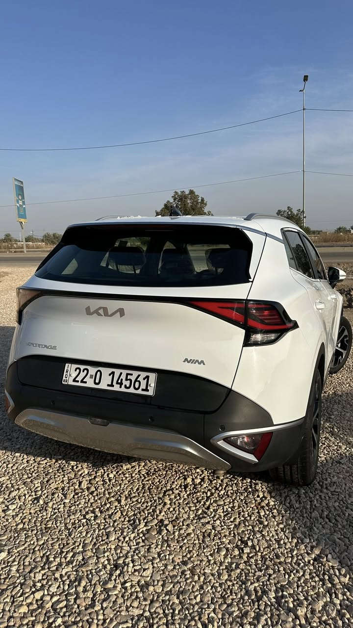 السلام عليكم سبورتج خليجي 2025. للبيع
مكفولة كفاله عااامه المواصفات نص فول
بصمه 
رادارات 
حساسات خلفيه 
كامرة خلفية
سايد بريك كهربائي 
مواصفات السيارة  معروفة 
ماشيه 20 الف 
السيارة على وضع الشركة
رقم اربيل باسمي تحويل مباشر 
السعر 238 وبيه مجال 
 للاستفسار ***********
