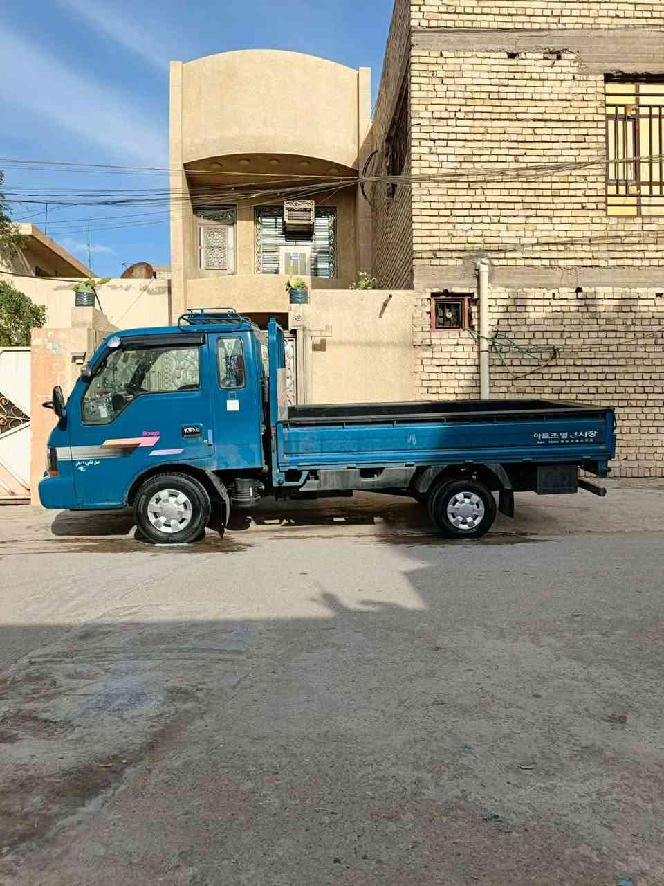 سلام عليكم
للبيع كيا ام عيون موديل 2003 

سياره فول موصفات سبيرات شركة بعدهن 
سياره بسمي من شركة زيرو بعدهي بوضع شركة مكفولة كفاله عامه من كلشي 

مكاني بغداد سياره تحويل ثاني يوم 

السعر عل انتصال وتدلل 

***********
