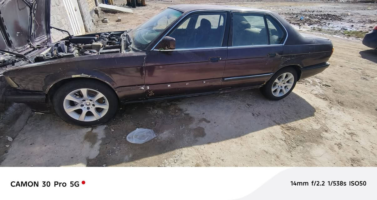 سياره بيم 735 مراوس . مرواس
سياره جاهزه من كهربائيات كل شغال مفواله 
دبل ايرباك السياره كير مكينه كفاله اي شي مابيهن
حداديه 80/100 كل جديد نقص دبل خلفي 2
تايرات جديد باتري جديد والله وياله تفاحه جديده
رقم نجف مالك مالته بل قاسم موجود اتكفل بل مداور 
سياره نقصه بس صبغ فقط غير هاذا كل شغال مكاني بابل ابو غرق رقم ***********
