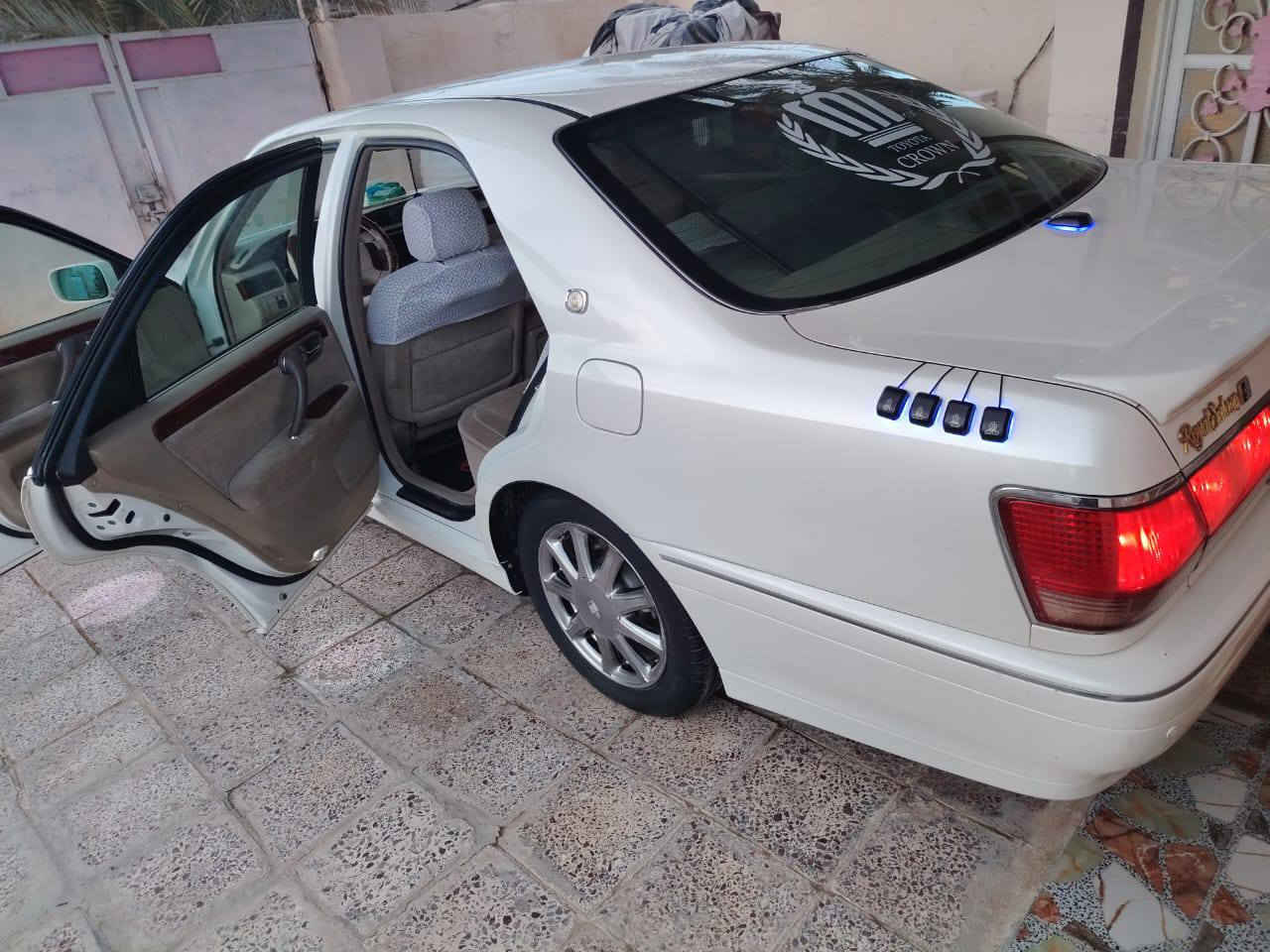 اللهم صلي على محمد وعلى محمد
كراون ملكة صدفي 
موديل  2002

رقم بغداد انكليزي بسمي ماتطي فلس اله احولك السياره   

كفالة عامة من الأصوليات او كص او  نقل   

3 دكم كرستال 

فول مواصفات عدة الفتحة 

تبريد خلفي امامي 
حساس خلفي 
ديفور الحبيرة (3000)

ويل نجمة
تخم تايرجديد 
اريل كهربائي خلفي  

بردة خلفية كهربائيه  

4كشنات كهربائية 
ستيرن كهربائي 
شاشة بلادي 

تحوير النجف

مكان السياره بابل الكفل
للاستفسار‭  ***********
***********

—
