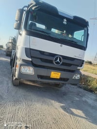 خباطه البيع العدد ٢ مارسيدس و سكانيه 07822483966