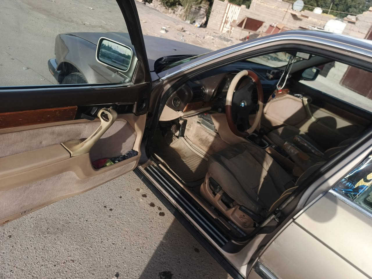 بسبب الوعود الكاذبة اعيد نشر وتم تنزيل سعر سلام عليكم بي إم 730 كير عادي مكينه بلاديه تبريد شقال حداديه 70% كهرباياته شقاله رقم نجف وراعيه بالنجف ويريد تحويل مكان ناصرية مركز سعر 30 وبيه مجال واذا مراوس حسب الاتفاق *********** بسبب الوعود الكاذبة اعيد نشر
