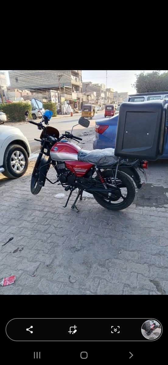 دراجه للبيع دايوان موديل ٢٠٢٥ قبل شهر ماخذها جديده اقل ١٠٠٠ ماشيه كيلو متر موجود بالصوره السعر مليون و٤٥٠ بيه مجال بسيط للإستفسار على الرقم التالي***********  غير متواجد عله الفيس رمشلي واني اخابرك عندي فاتوره
