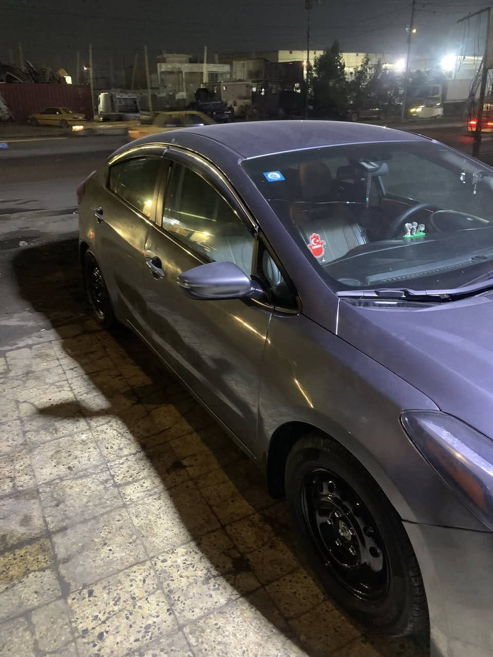 سلام عليكم كيا فورتي موديل 2017 مواصفات S بصمه رادارات كير 3 انظمه رياضي at حادث مرفق مع سونار بسمي سنويه ل 2028 وبعد اكو مواصفات كله شغال مكينه 2000 دوش سعر 117 وبيهه مجال ***********
