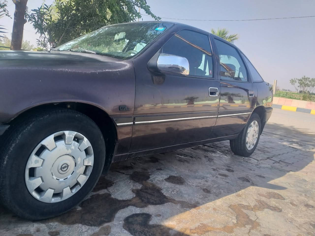 للبيع اوبل فكتره موديل 92محرك 18صبغ بلادي محرك شرط كير اوتوماتيك تبريد تدفه كابون  بانزين سياره جاهزه من كلشي  ***********
