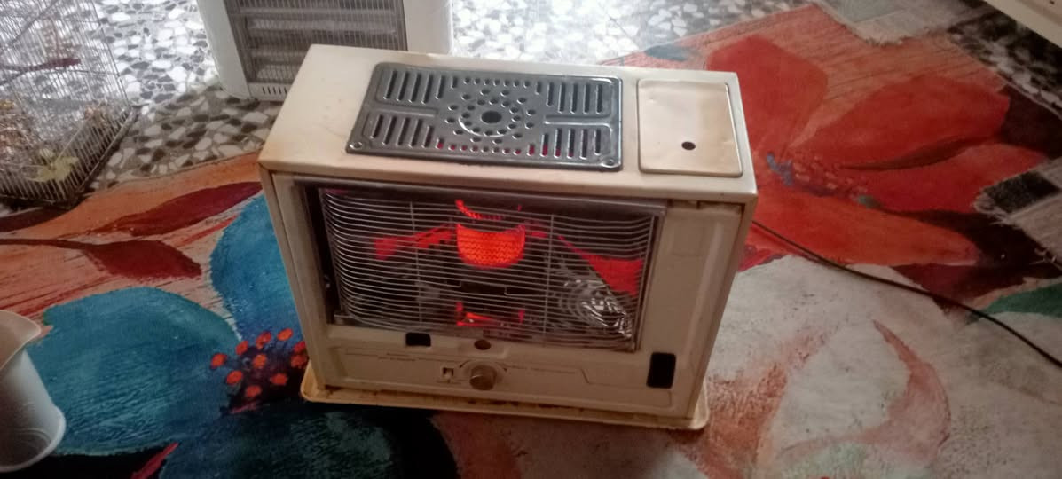 صوبه نفطيه نضيفه كلش يابانية شرط الشغل بسعر 65 وبيها مجال بسيط اليريده يراسلني اويتصل ويدلل مكاني الاحرار الخضاره ***********
