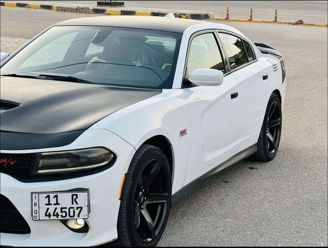 السلام عليكم
جارجر R/T 5700
موديل 2015
رقم بغداد دولي الجديد مداور مضمون
صور الحادث مرفقه بلمنشور حادثهه كلش حلو وخفيف بدون شواصي
عليهه ادامه كامله و برمجه 
تخم تاير جديد / حداديه جديده 
تبريد ثلج كير محرك خير من الله 
المواصفات
-شاشه كبيره
-كامره خلفيه
-شفتات ستيرن
-تبريد خلفي
-كشن كهربائي
-مرايا هيتر 
اللي تخدمه يتصل وعيوني اله واللي متعجبه يعبر المنشور بكلمه طيبه❤️
للأتصال (***********)
