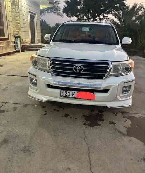 سلام عليكم

لاندكروز2013
 
بريم فول مواصفات
كشن كهربائي
شاشه 
فتحة سقف
7 راكب
كشنات جلد
محرك 4000 . 6 سلندر
وباقي مواصفات البريم المعروفه

ضرر السياره بيها اقل الشبر بارد بلجاملغ الخلفي والباقي مكفول  السياره 
ماشيه 260 الف
سعر السياره : 400 ورقه وبيها مجال 
للاستفسار 
***********
