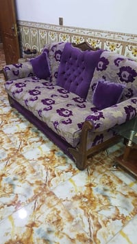 قنفات ٩ مقاعد • نضيف