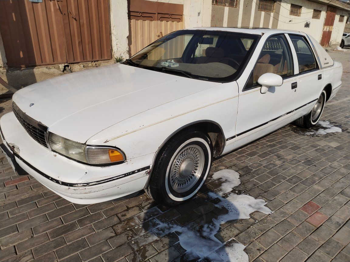 السلام عليكم دولفين مجول موديل 1994 Ltz
فتحه وربع جلد تخم تاير 
حداديه جيده
كير جيد 
مكينه بيهه خيط بخار 
كهربائيات ممتازه
رقم بغداد تحويل مباشر 
*********** هاذه رقمي 
رايدهه 45 وبيهه مجال 
مكاني كربلاء
