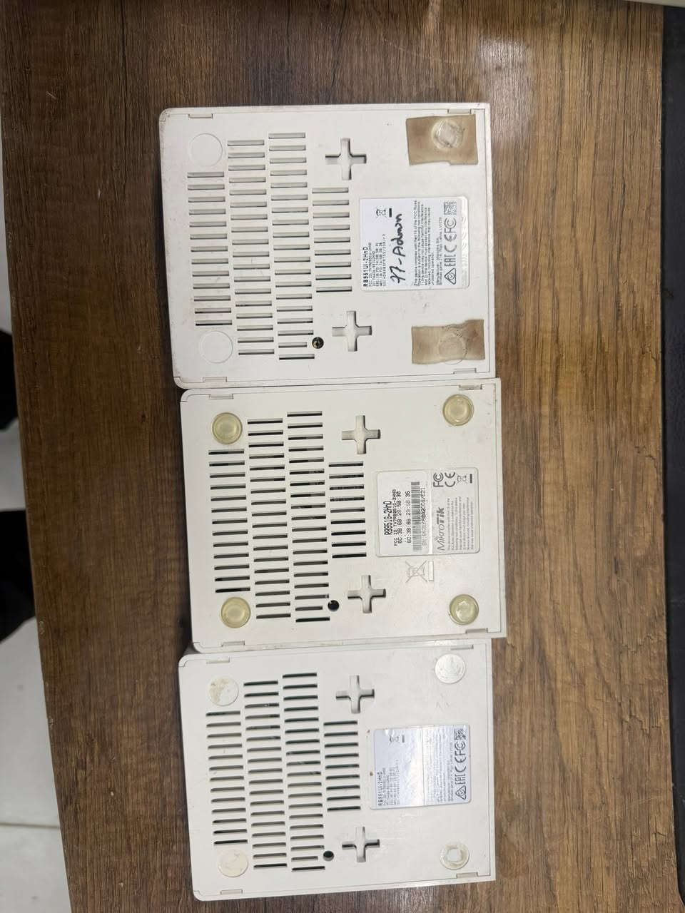 توفر لدى مكتبنا
راوتر بورد 912 سعره 40 الف 
رواتر بورد 951 سعره 40 الف 
روكت xm سعره 40 الف
تك ميموسا مع محولة 170 الف 
يوجد لدينا توصيل لكافة المحافظات 
***********
