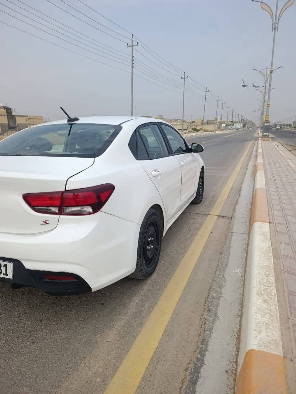 كيا ريو موديل 2021
وراد امريكي الحادث خلفي كما موضح بالصوره
وبالعراق نص الجاملغ الامامي 
محرك 1600 دوش وضع عادي و سبورت 
محرك وكير مكفول شرط ما مفتوح 
شاشه كبيره كامره 
نص فول تحكم ستيرن 
رقم دولي بابل الجديد 
 السنويه لحد 2029
السياره بأسمي تحويل ثاني يوم 
مكان السياره كربلاء
*********** متوفر وتساب آسيا
***********
