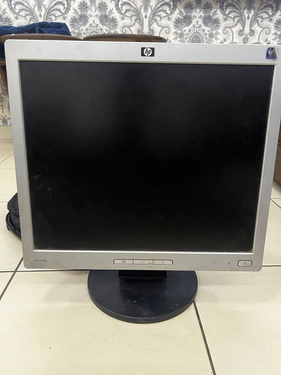 السلام عليكم 
شاشة hp شغالة كلشي مابيها
تفصيخ لابتوبات شي شغال وشي لا 
بدون هاردات 
قيمهن  
واللينوفو x250 
رام 4G  core i5
هارد512
كلشي مابيها شغالة بس نص الكيبورد ما يشتغل


**إذا كنت صاحب هذا الإعلان وتريد حذفه لأي سبب، رجاءا أرسل رسالة إلى الدعم الفني**