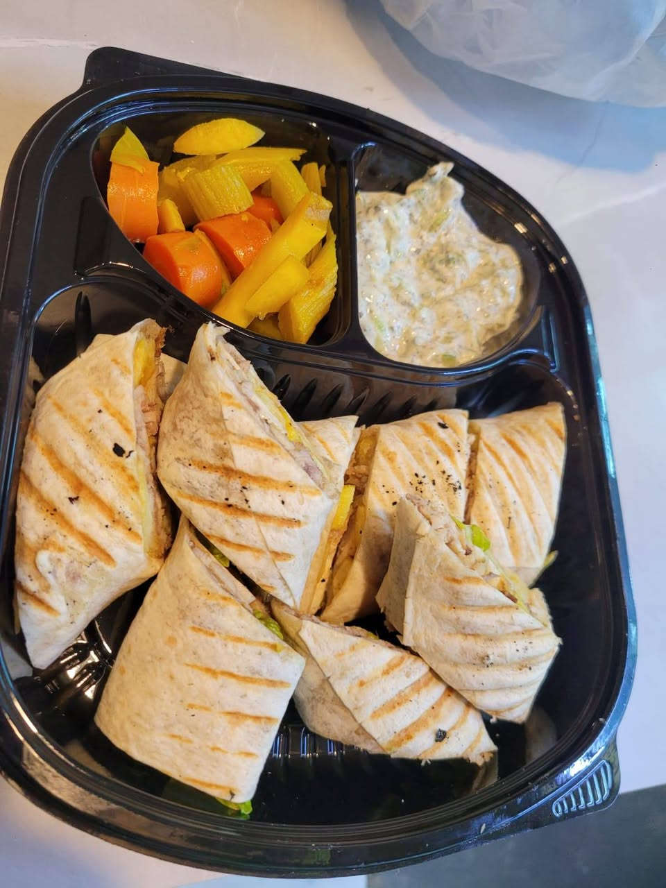 هلا وسهلا بيكم في مطعم فود ستوري للاكلات السريعه
يفتح المطعم من الساعه 3 العصر للسحور إنشاء الله
عروض رمضان مازالة مستمره إنشاء الله 

1️⃣ العرض الاول‏ 2 شاورما لحم+ 2 شاورما دجاج ب _ 5,000 _

2️⃣ العرض الثاني _ 2 ريزو ب _7,000_  

3️⃣ العرض الثالث _ 3 ريزو ب _ 10 _

4️⃣ العرض الرابع _صاج+ بركر+ صاج فلافل+ ريزو+ بطل ببسي ب_ 9,000_

5️⃣ بيتزا+ يرزو+ بطل ببسي ب _9,00

المطعم بلمسيب بلفلكه يم الحسينيه مجاور كباب يغضان 
 يغضان
توصيل مجاني 
***********
